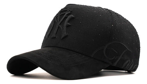 31 Hats Forever Black