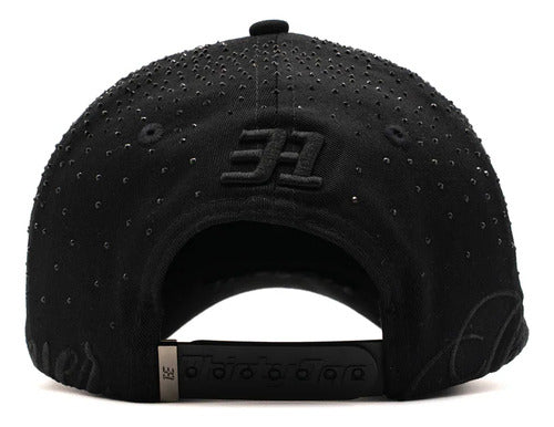 31 Hats Forever Black