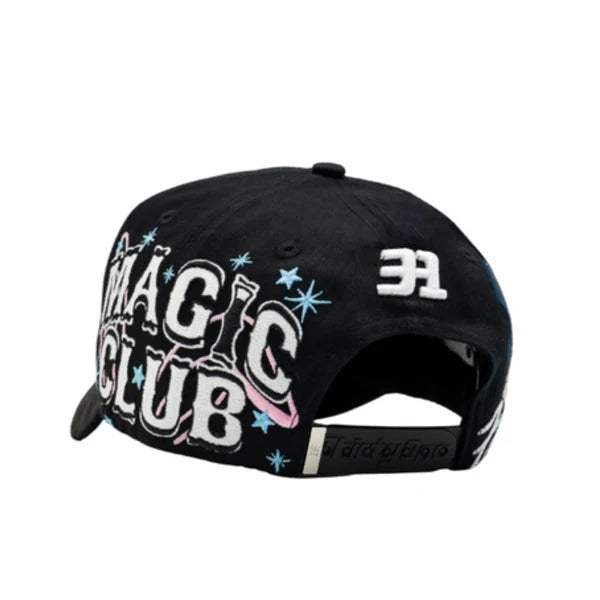 31 Hats El Mago Magic Club