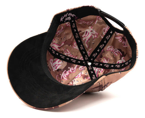 31 Hats Pink Recon